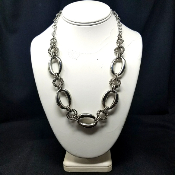 SILVER TONE RING BRACELET AND NECKLACE - Picture 7 of 8